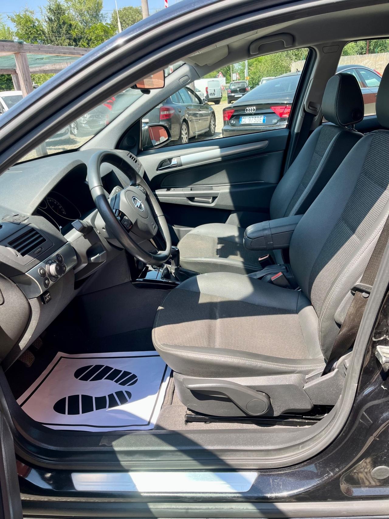 Opel Astra 1.6 benzina e gpl con 143.000km!