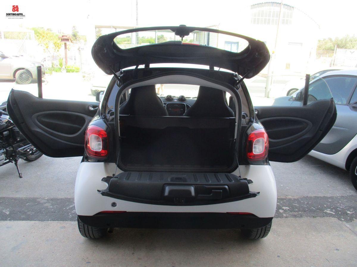 SMART Fortwo 70 1.0 t.amic Passion-2018 KM70000