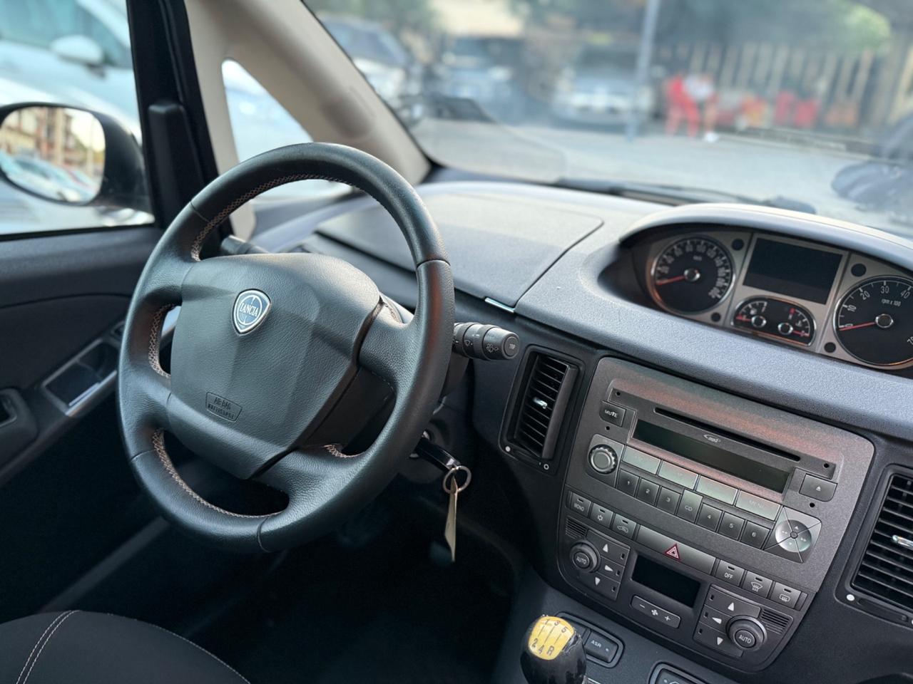 Lancia MUSA 1.3 Mjt 95 CV Platinum