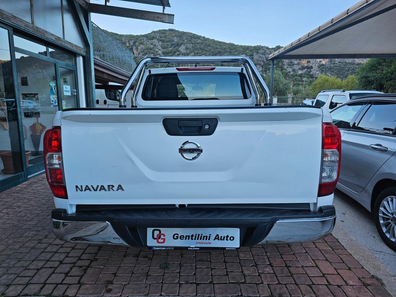 Nissan Navara 2.3 dCi 4WD King Cab Acenta