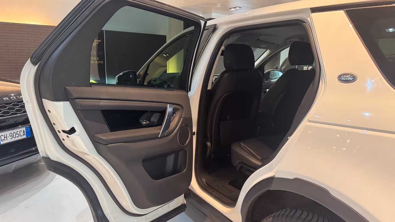 LAND ROVER DISCOVERY SPORT 150CV 7POSTI - 2020
