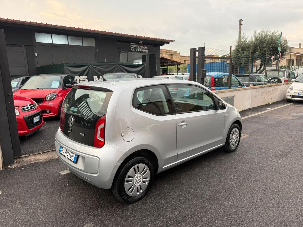Volkswagen up! 1.0 3p. - 4.800KM - Introvabile - Tutto incluso - Superprezzo