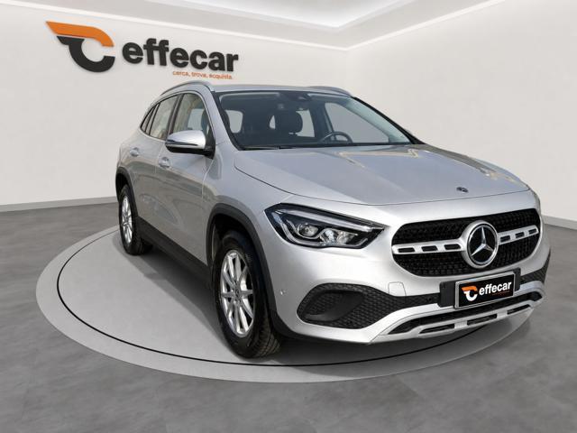 MERCEDES-BENZ GLA 200 d Automatic Business Extra
