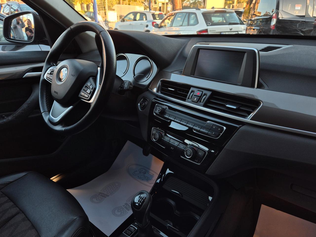 Bmw X1 sDrive18d xLine LED PELLE 18