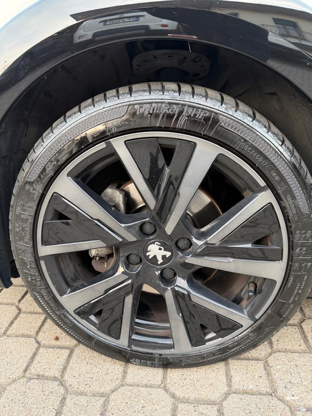 Peugeot 208 PureTech 130 Stop&Start EAT8 5 porte GT Pack