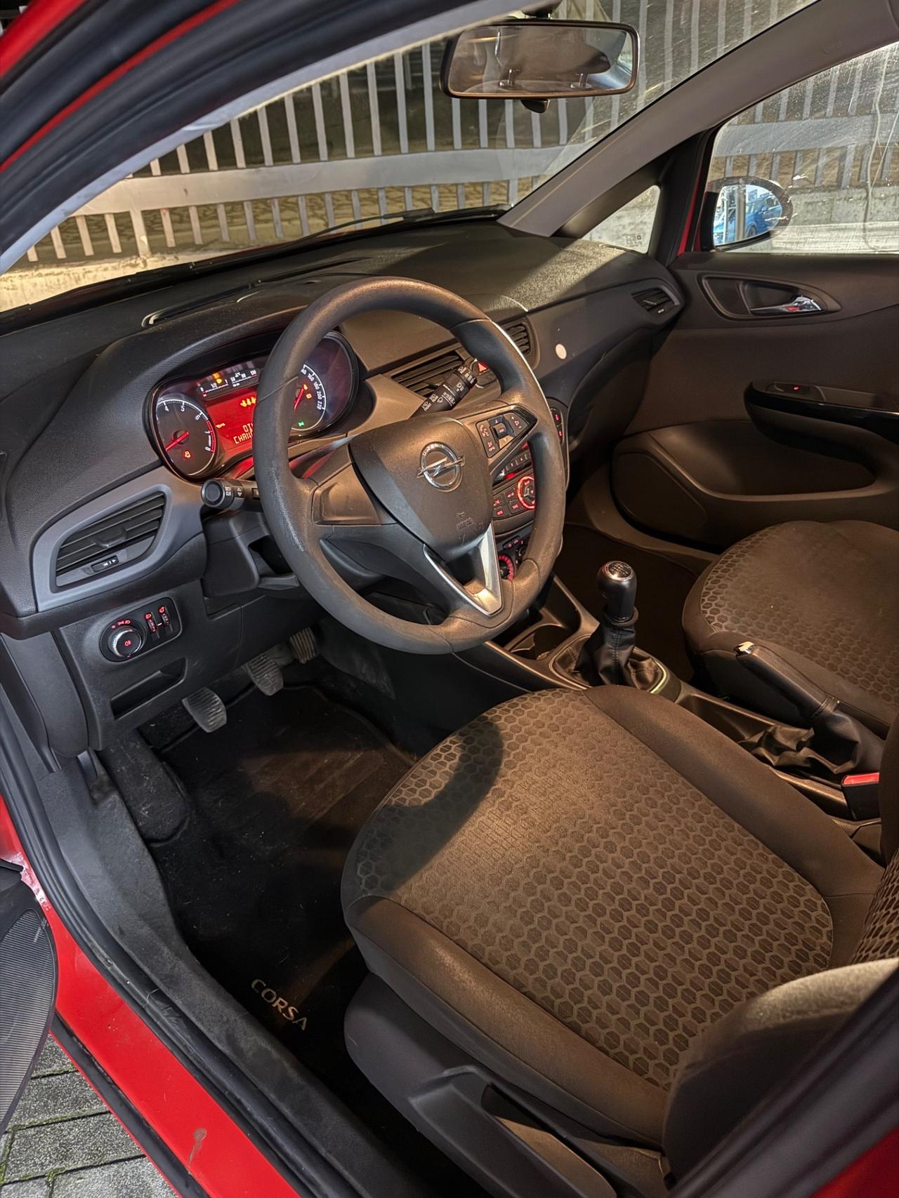 Opel Corsa 1.2 5 porte b-Color