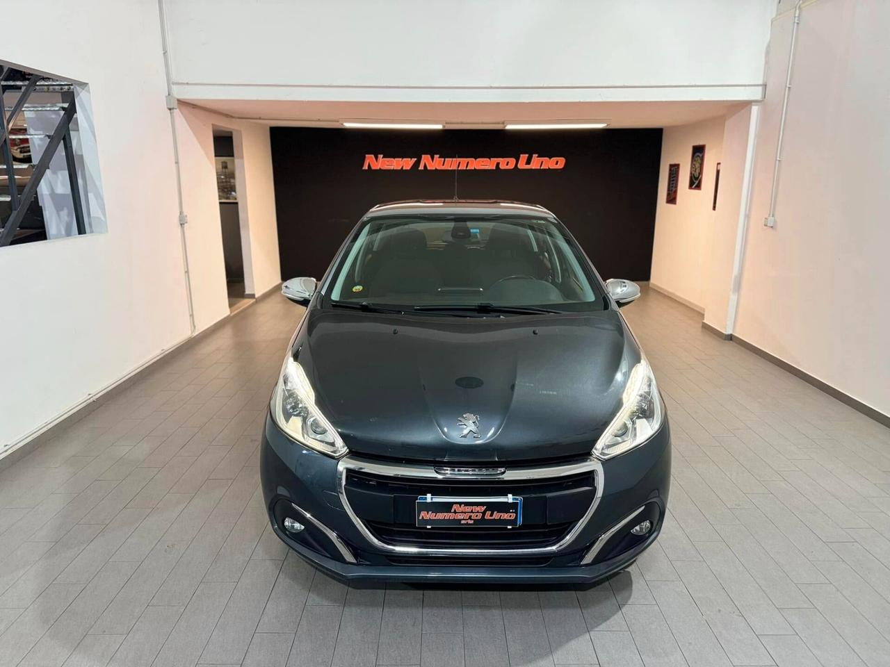 Peugeot 208 Peugeot 208 1.6 Bluehdi 75cv Allure 2015