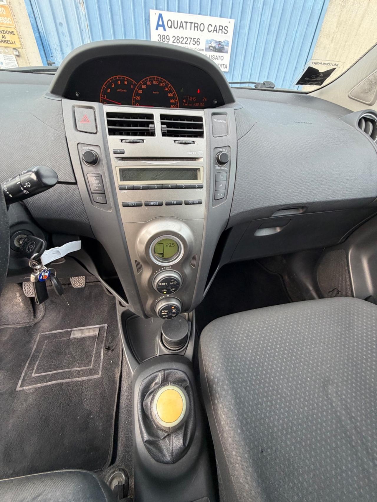 Toyota Yaris 1.4 D-4D DPF 5 porte