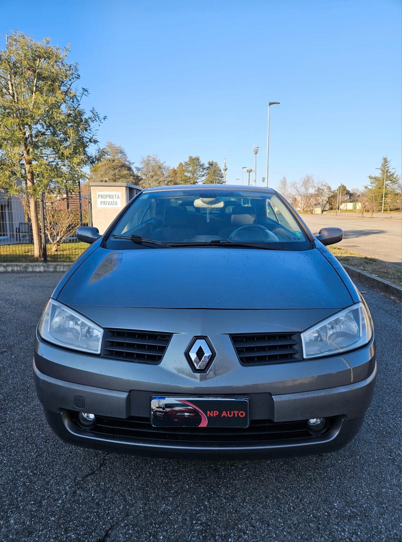 Renault Megane cabriolet NEOPATENTATI