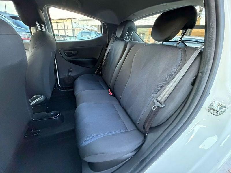 Lancia Ypsilon 0.9 Twinair 70cv metano Ecochic Gold