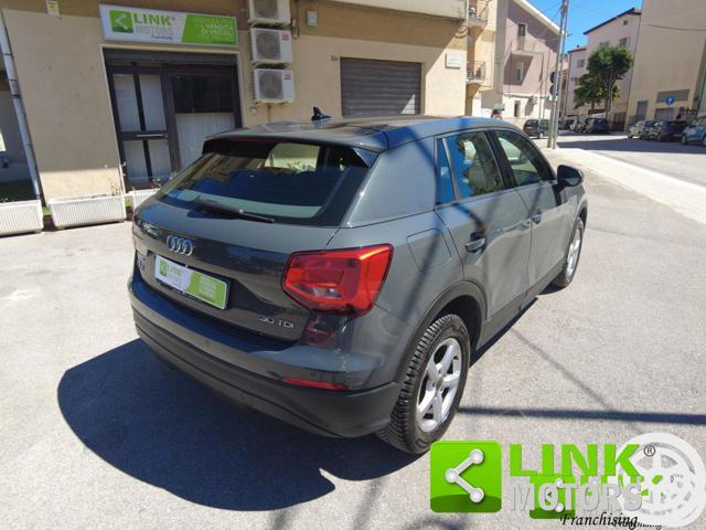 AUDI Q2 business s tronic