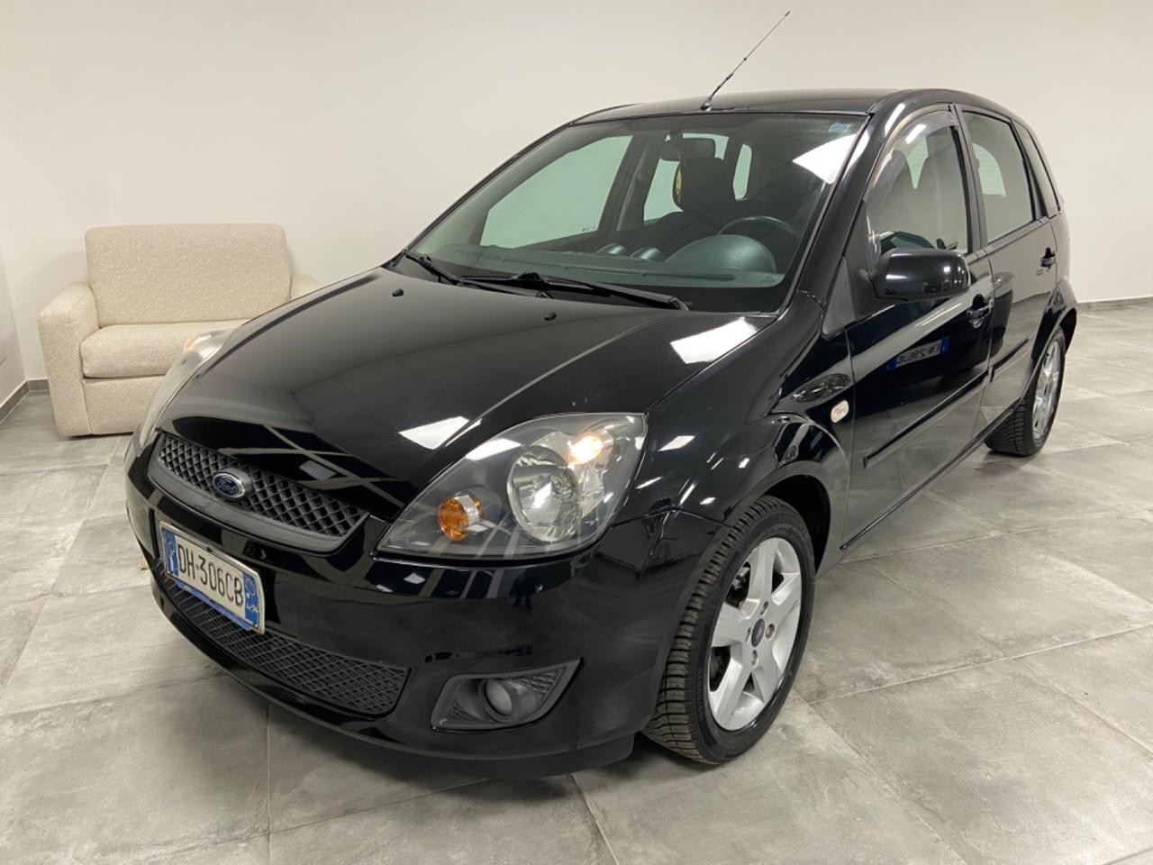 Ford Fiesta 1.4 TDCi 5p. Titanium