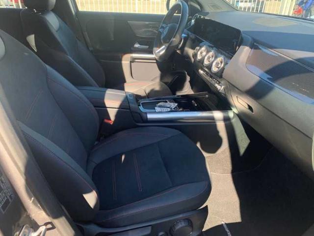 MERCEDES-BENZ GLA 200 d Automatic Premium Amg PACK NIGHT