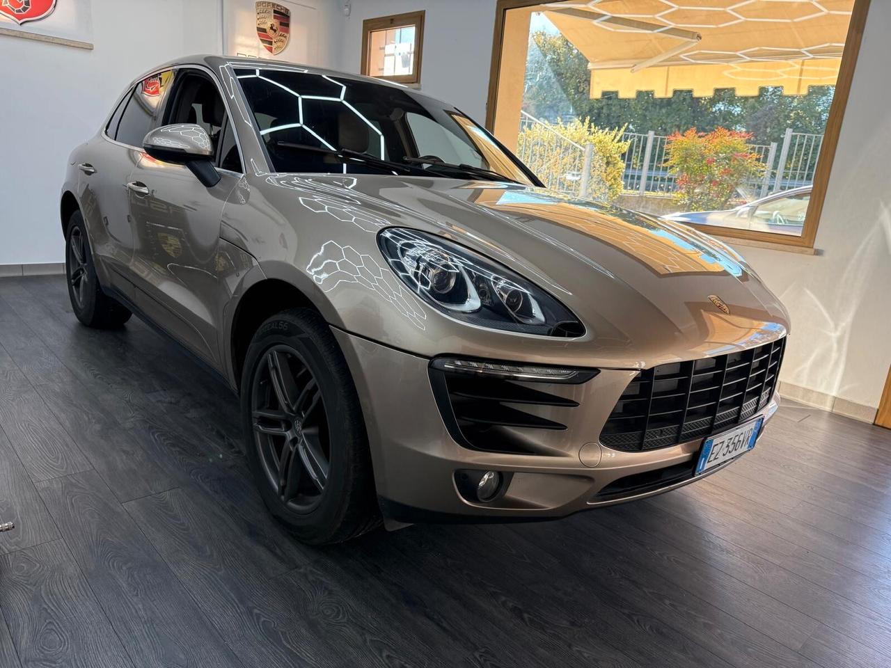 Porsche Macan S