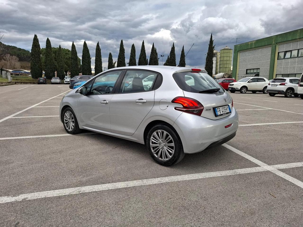 Peugeot 208 BlueHDi 75 5 porte Allure