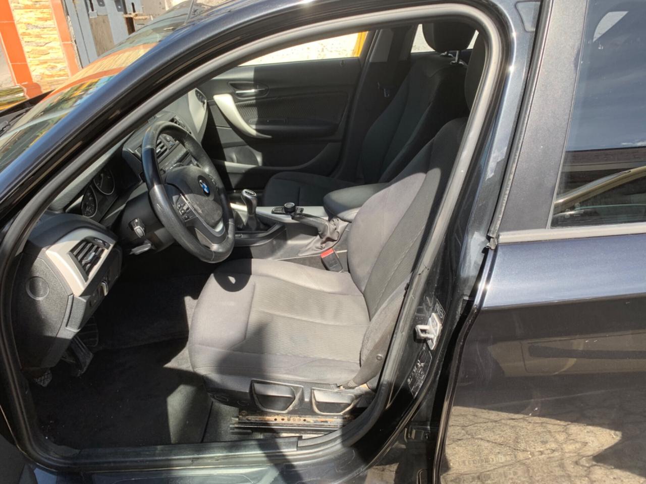 Bmw 116 116d 5p. Urban