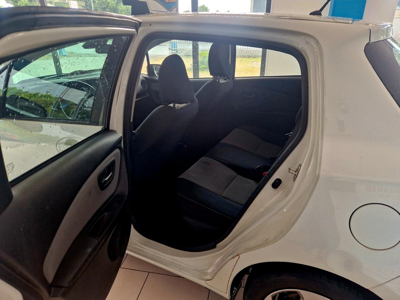 Toyota Auris Toyota yaris hybrid 2016 100000km