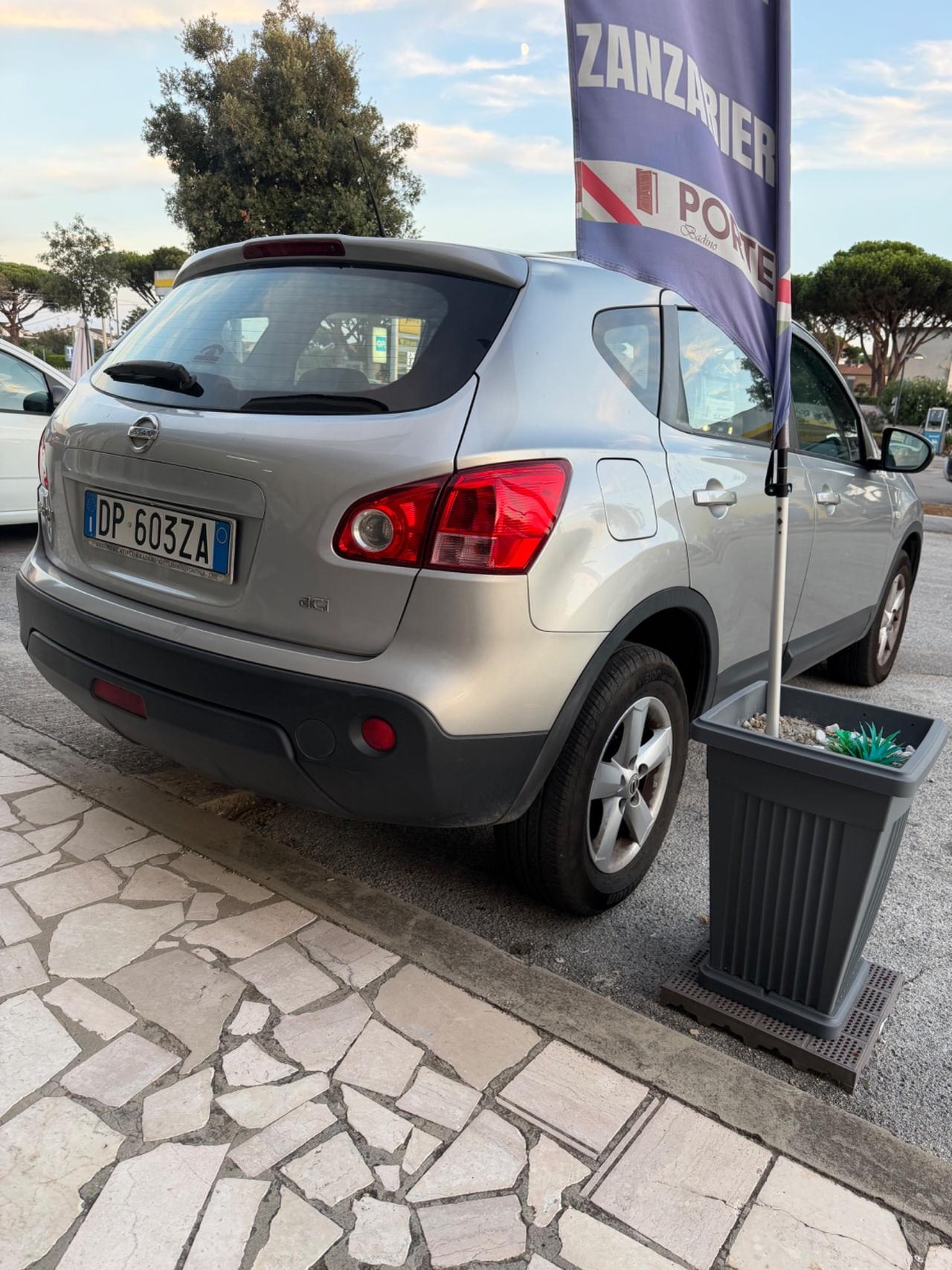 Nissan Qashqai 1.5 dCi Tekna NEOPATENTATI PRONTA CONSEGNA