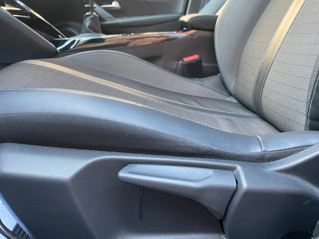 Peugeot 2008 UNICO PROPRIETARIO - SERVICE COMPLETO