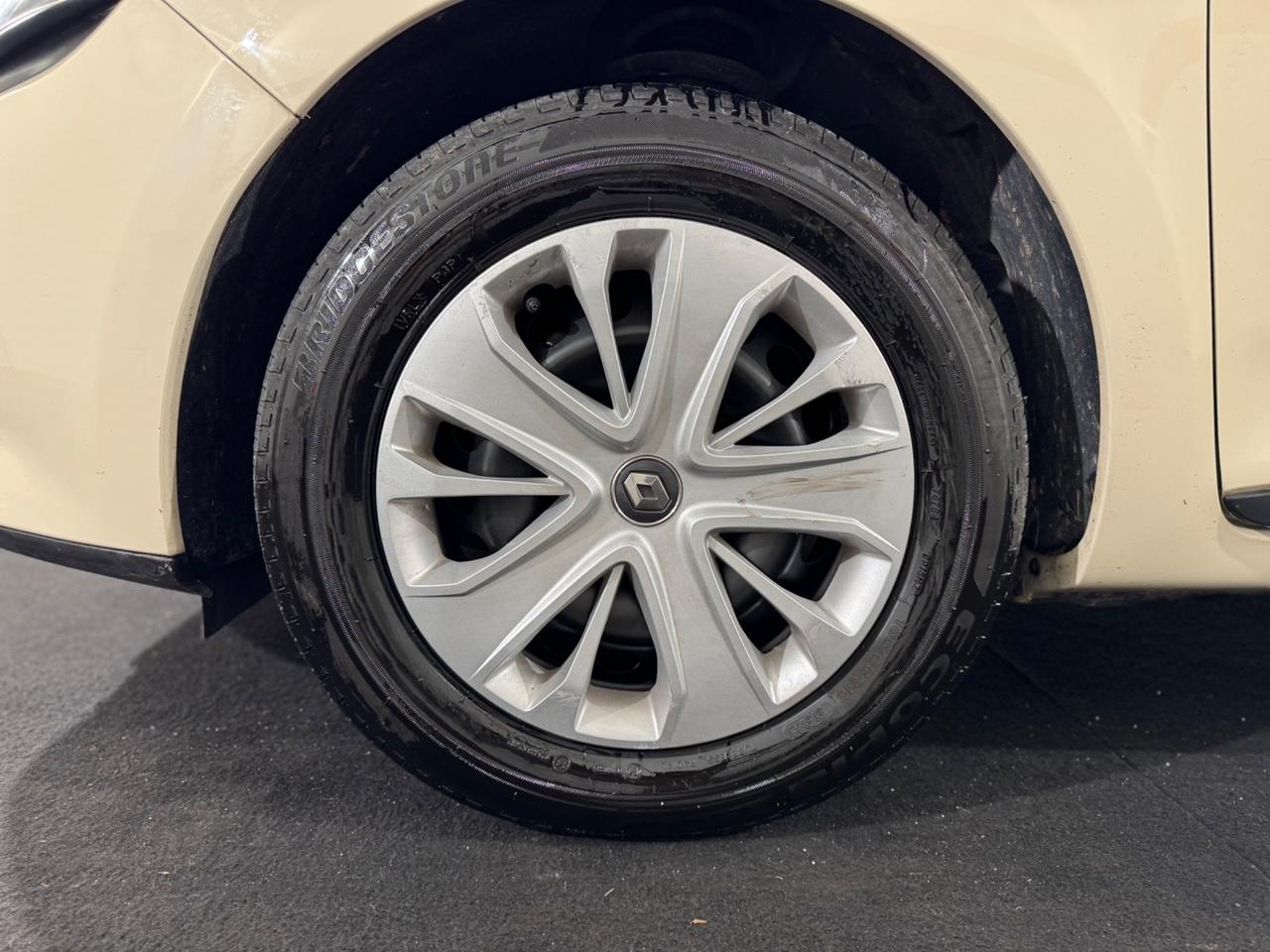 Renault Clio 1.2 75CV 5 porte Life