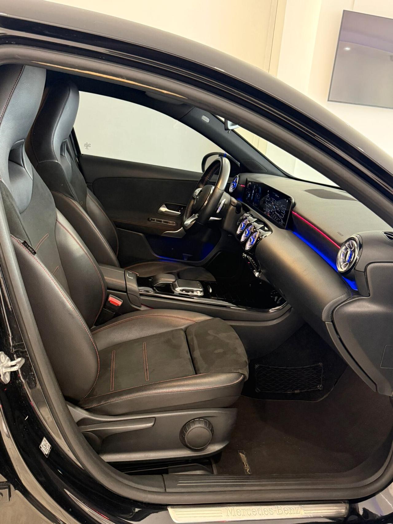 MERCEDES CLASSE A 180 AMG LINE PREMIUM 90milakm