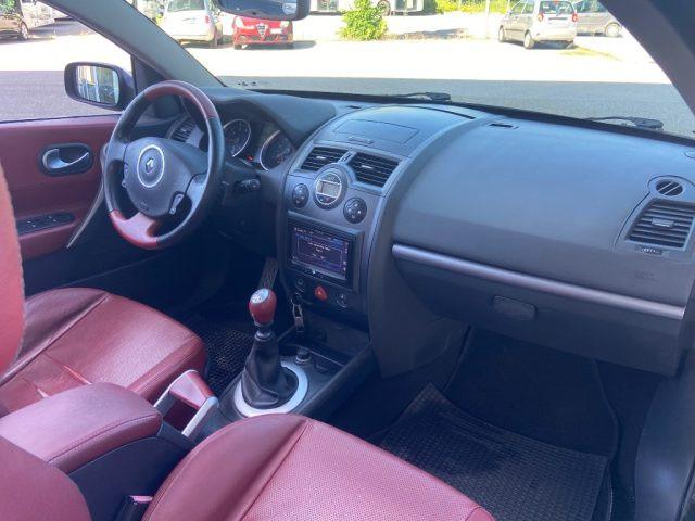 RENAULT Megane Mégane C-C 1.9 dCi/130CV Dynamique