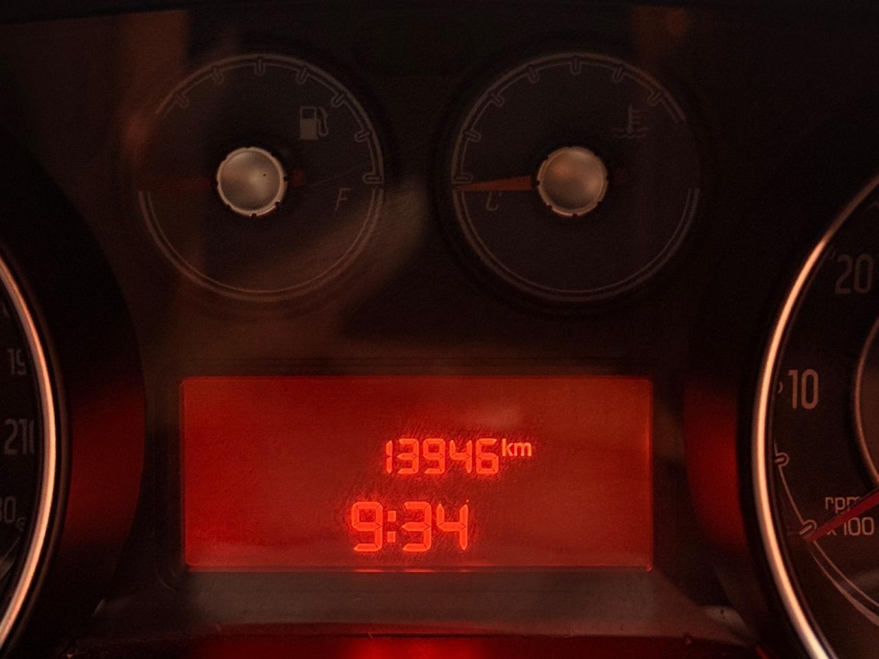 INCREDIBILE FIAT PUNTO CON SOLI 13.937 KM