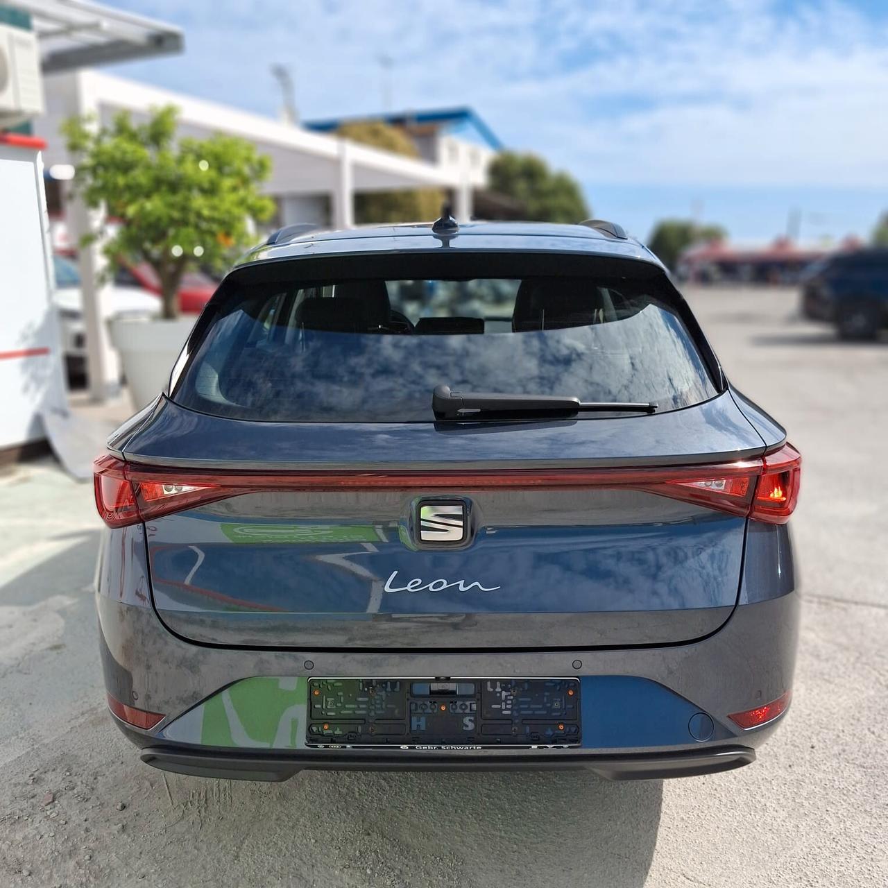SEAT LEON Sportstourer 1.5 TGI DSG Style