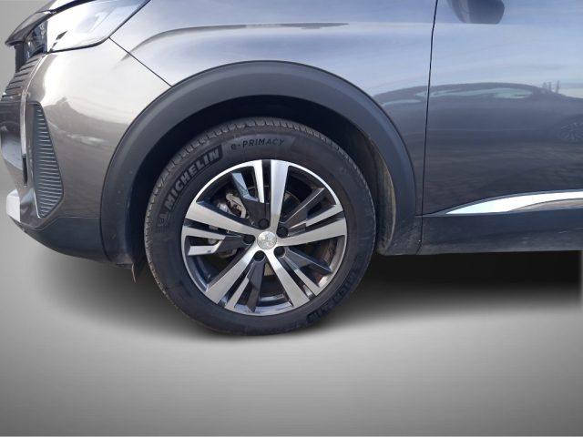 PEUGEOT 3008 Hybrid 136 e-DCS 6 Allure Pack