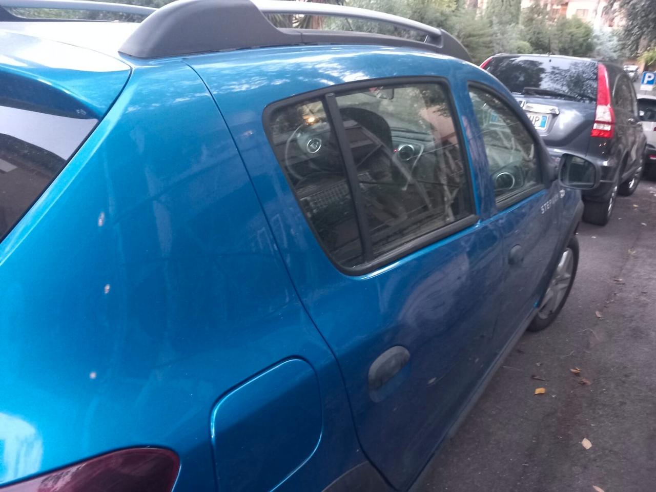 Dacia Sandero 900 TCe 90CV Lauréate - 2014