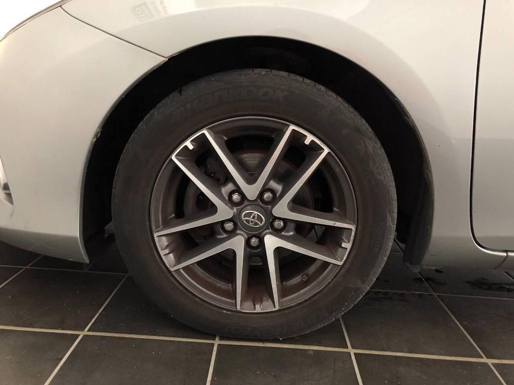 Toyota Auris 5 Porte 1.8 Hybrid Active+