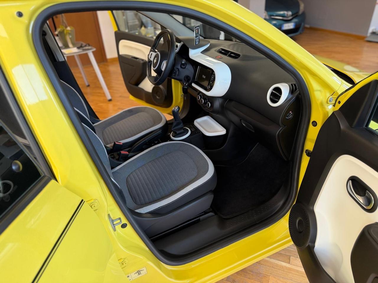 Renault Twingo SCe Lovely