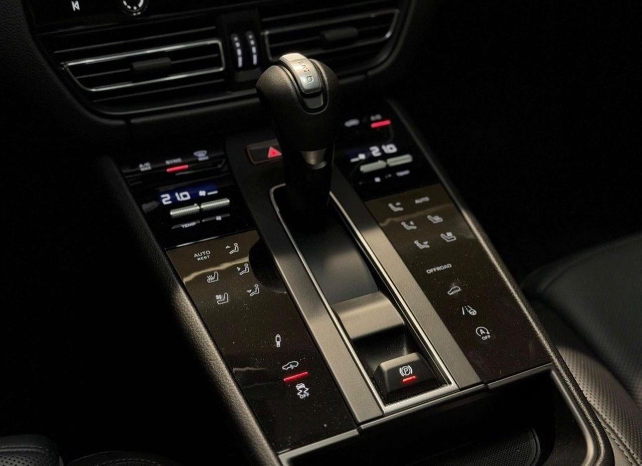 Porsche Macan 2.0 265 cv Led Pelle Tetto Panoramico Apr. Camera 360* 21 Felgen