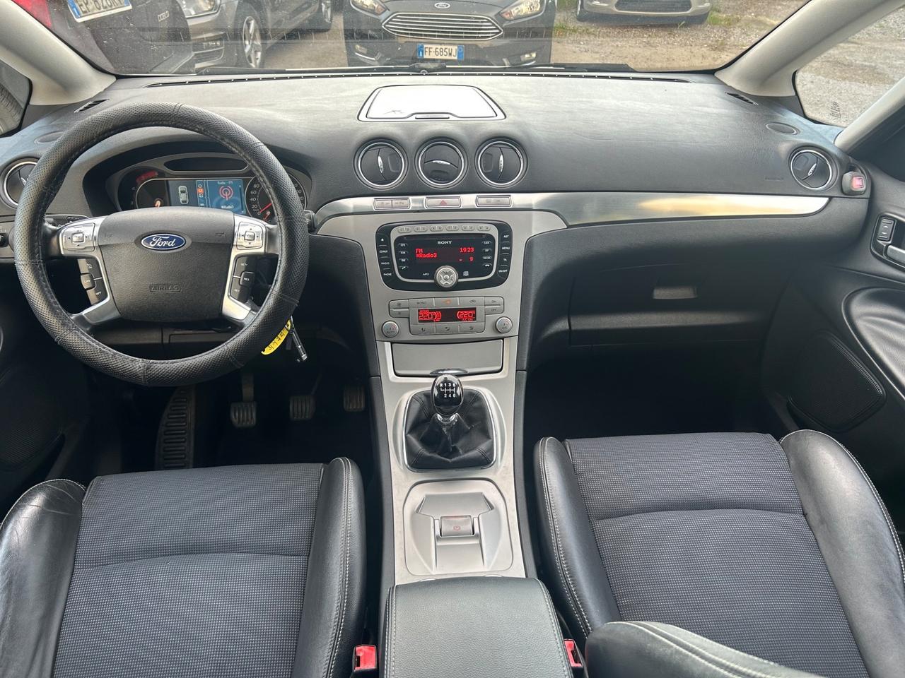 Ford S-Max 2.0 TDCi 140CV Titanium 7 Posti