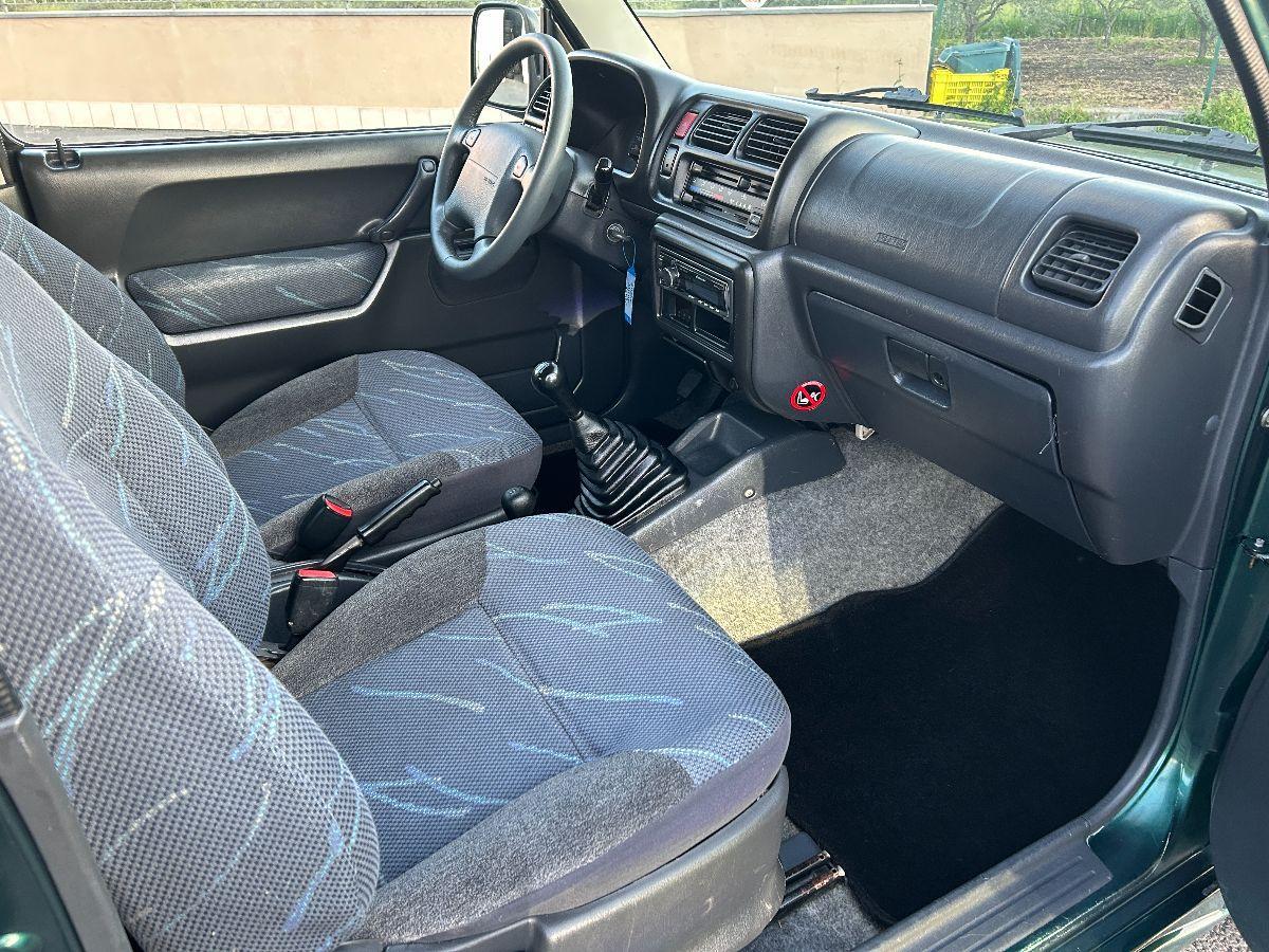 SUZUKI - Jimny - 1.3i 16V 4WD JLX