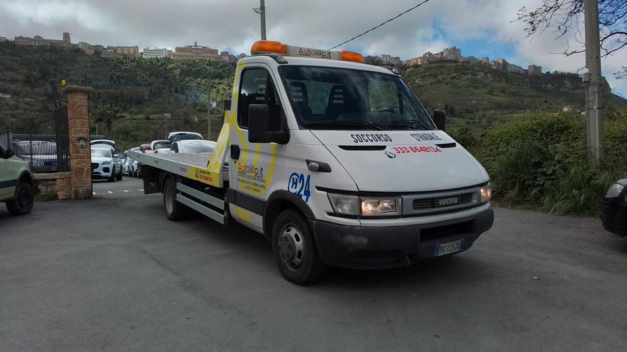 Iveco Daily 35.13 carroattrezzi scarrabile PATENTE B