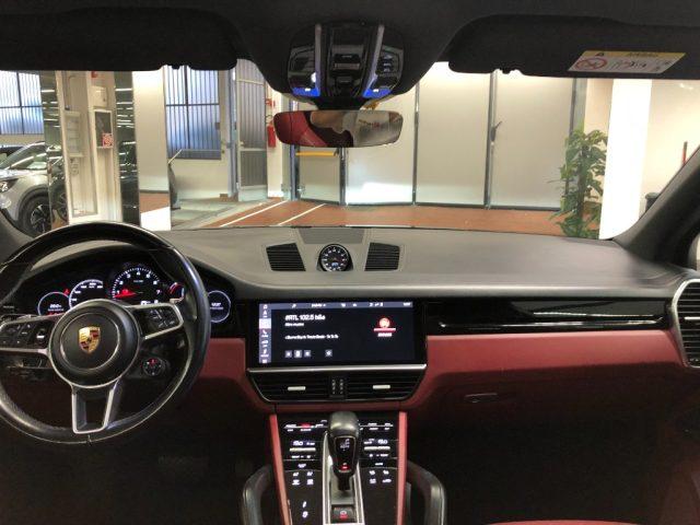 PORSCHE Cayenne 3.0 V6