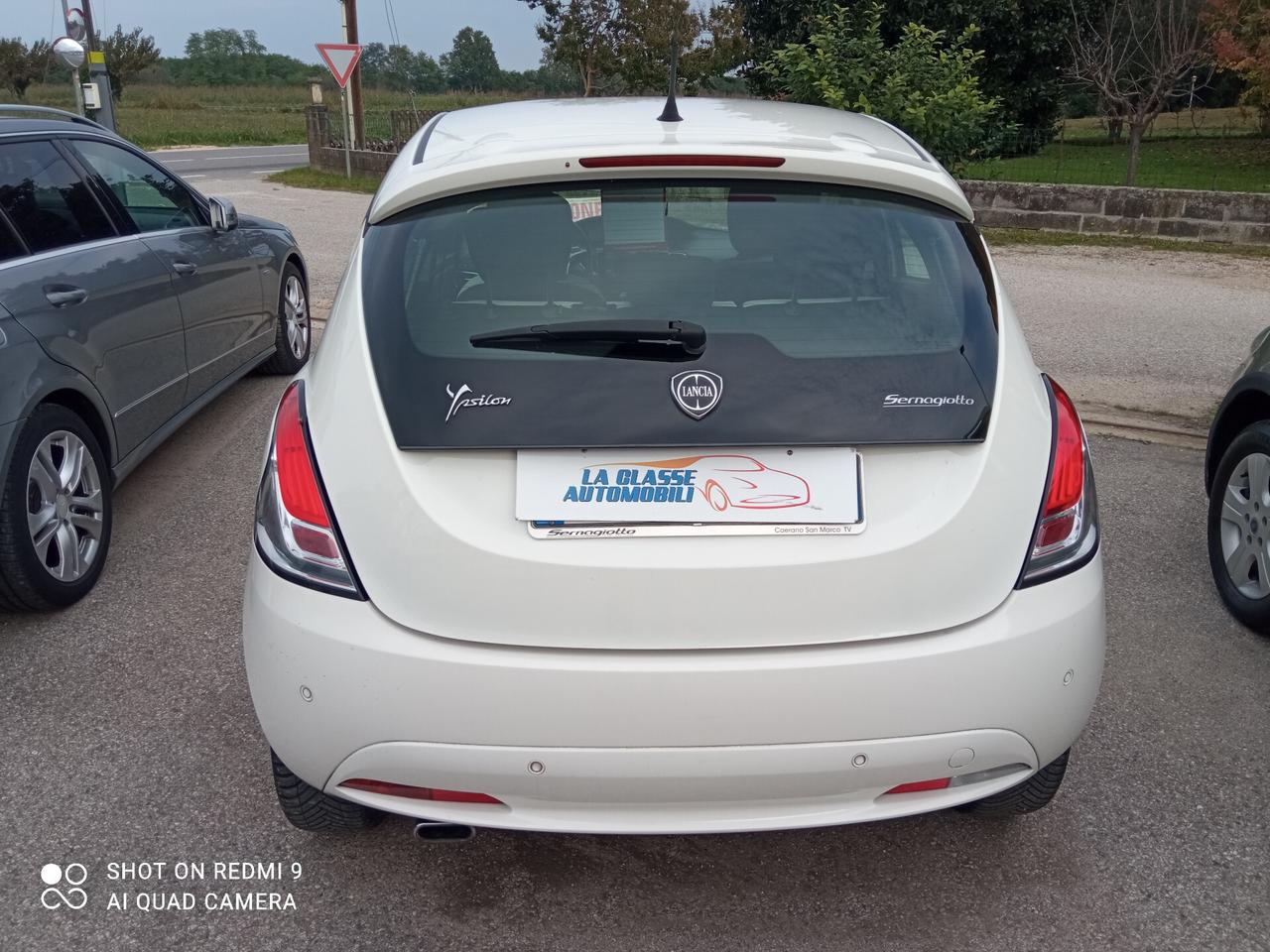 Lancia Ypsilon 1.3 MTJ 5P 95CV NEOPATENTATI SILVER