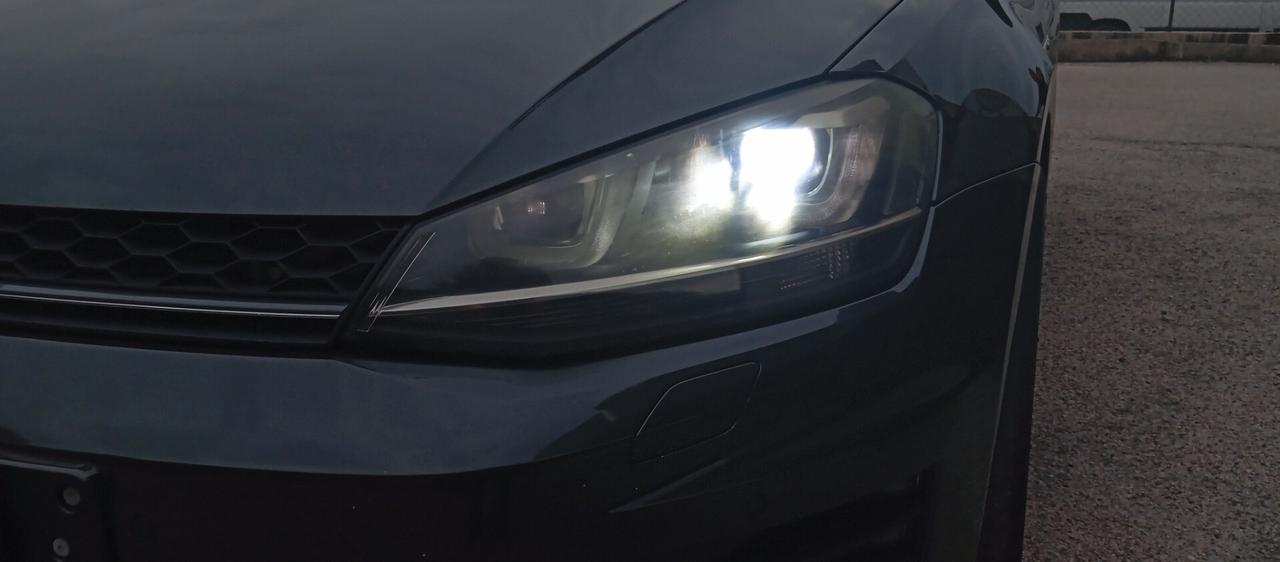 Volkswagen Golf GTD 2.0 TDI DSG 184 CV
