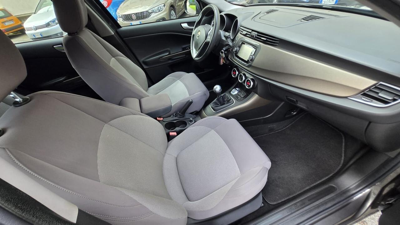 Alfa Romeo Giulietta 1.6 JTDm-2 105 CV Exclusive
