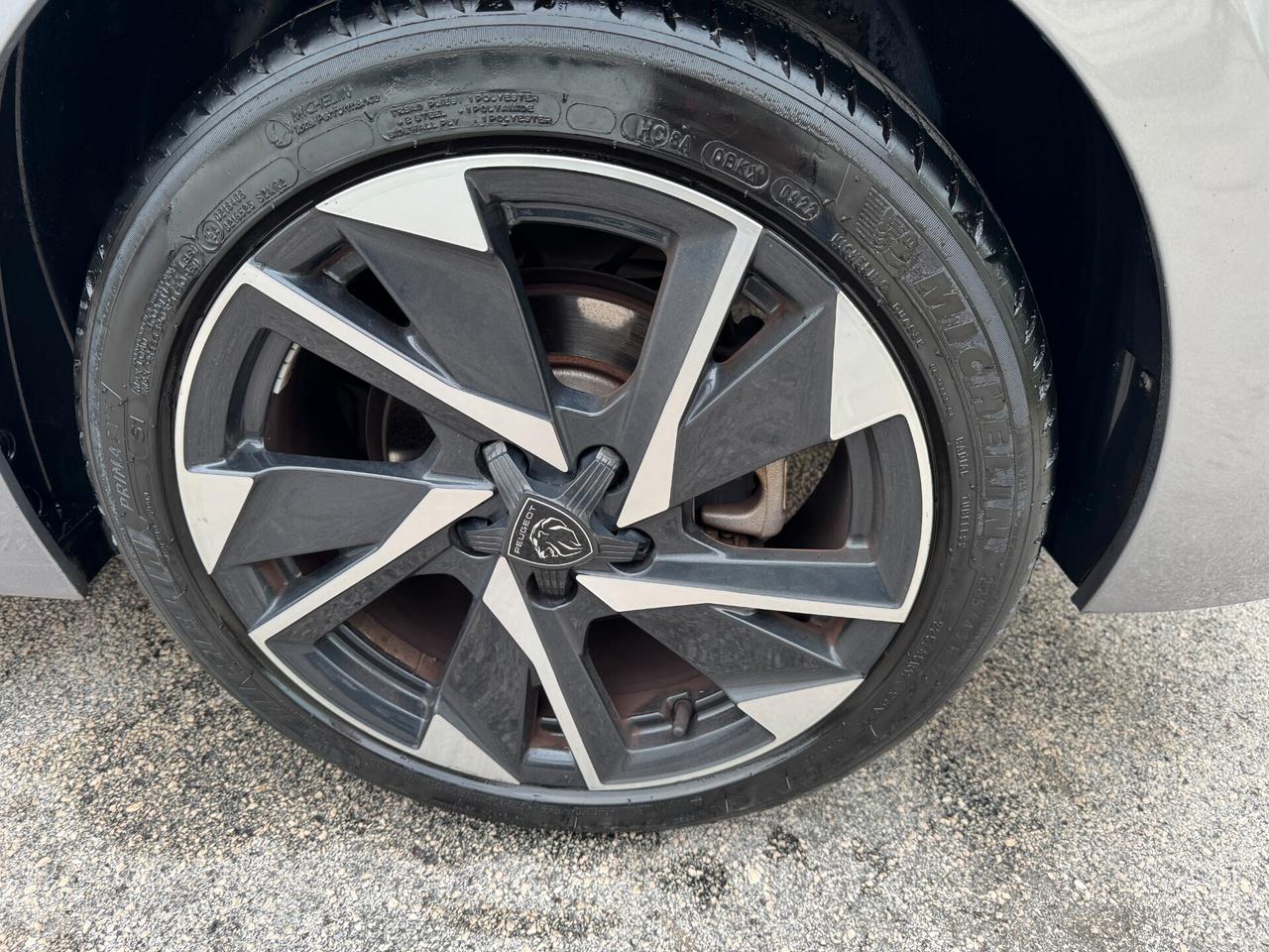 PEUGEOT 308 1.5 DIESEL 130CV EAT8 ALLURE 2022