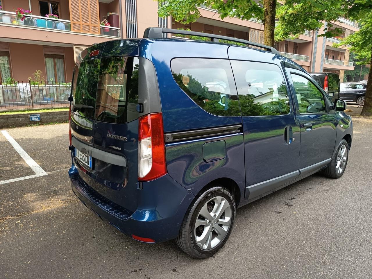 Dacia Dokker 1.5 DIESEL ANNO 2015 POSTI 5 AUTOVETTURA