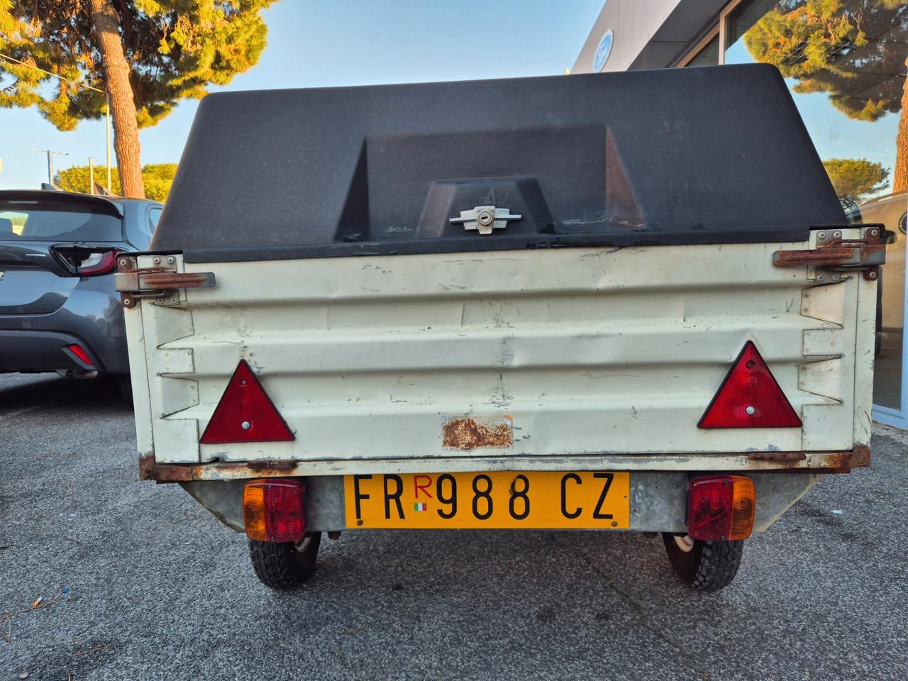 Skoda Fabia GANCIO TRAINO CARRELLO