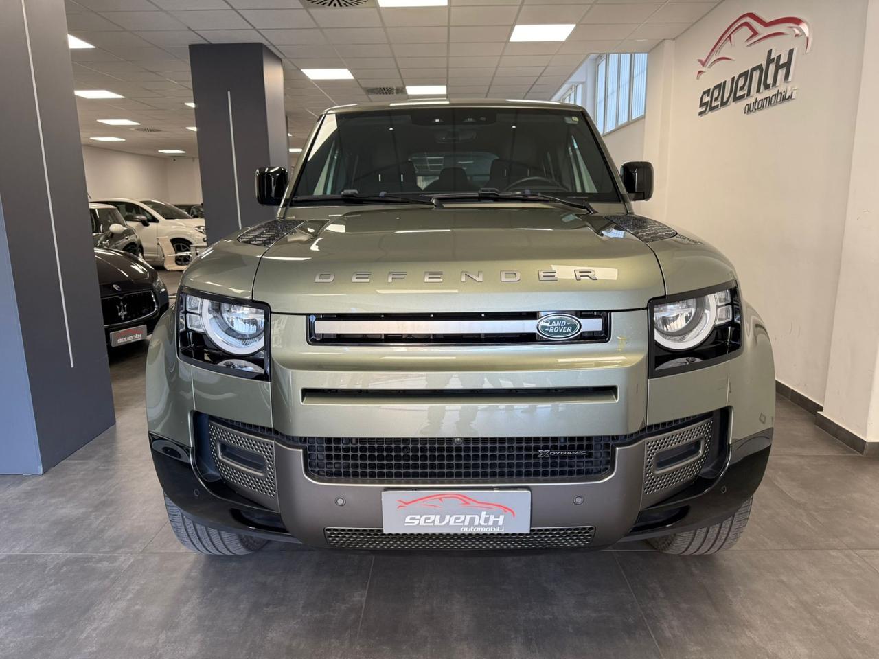 Land Rover Defender 110 3.0D I6 200 CV AWD Auto X-Dynamic S