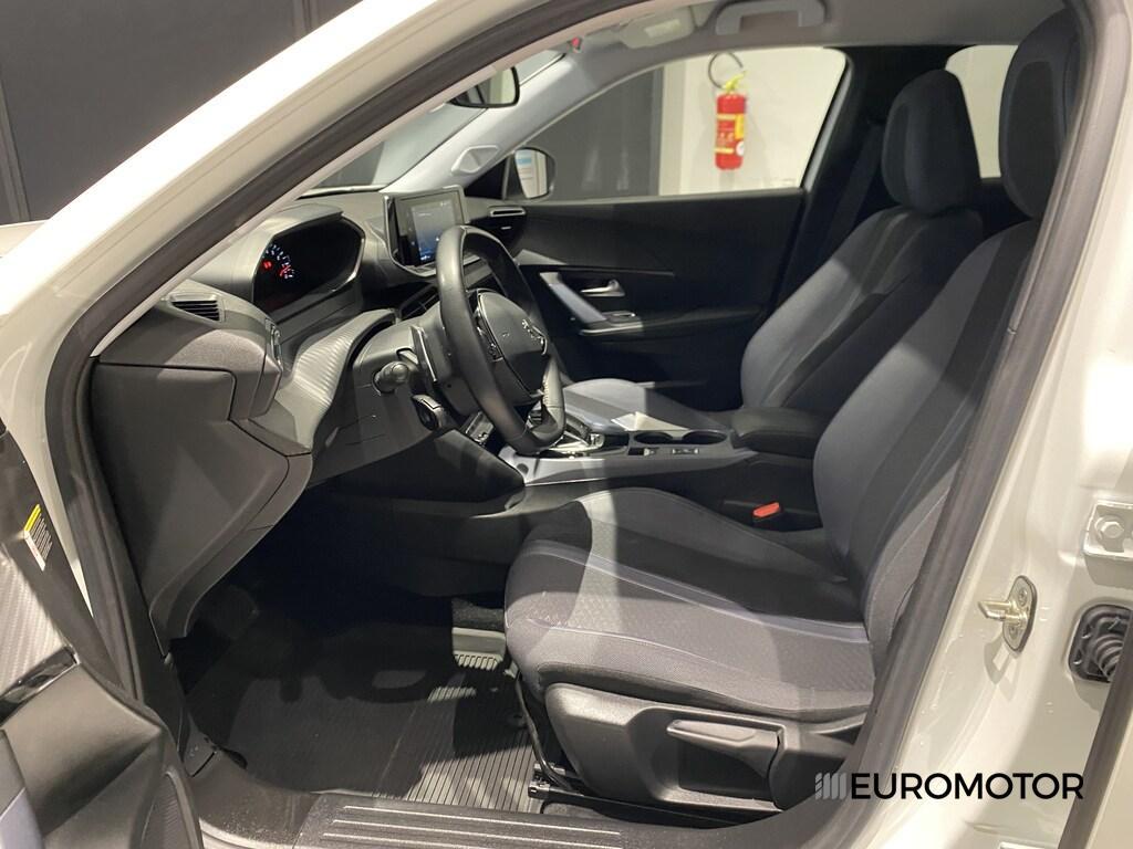 Peugeot 2008 1.5 BlueHDi Allure Navi Pack EAT