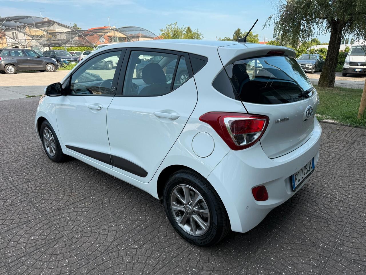 Hyundai i10 1.2 MPI Sound Edition A/T