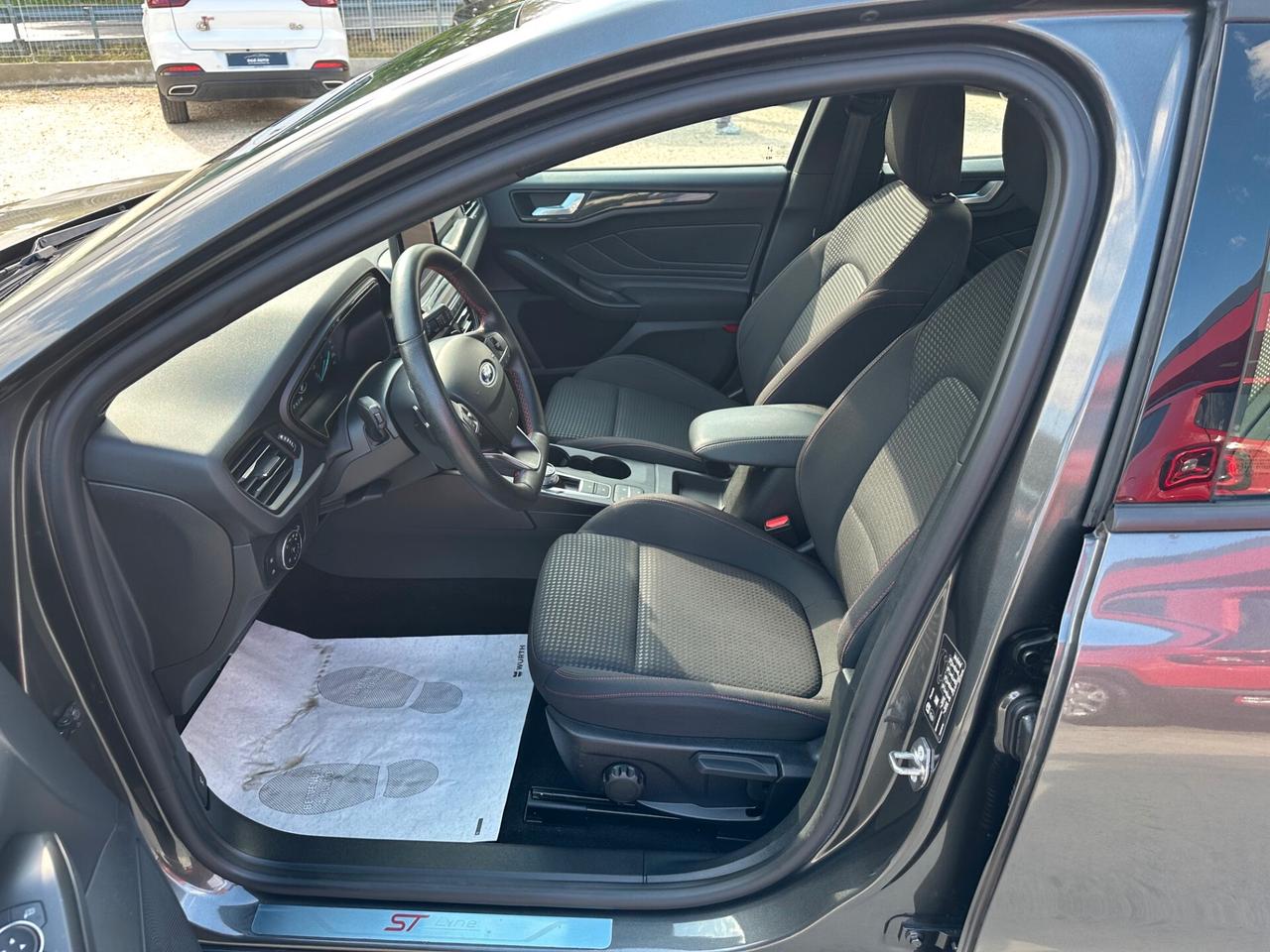 Ford Focus 1.5 EcoBlue 120 CV automatico SW ST-Line