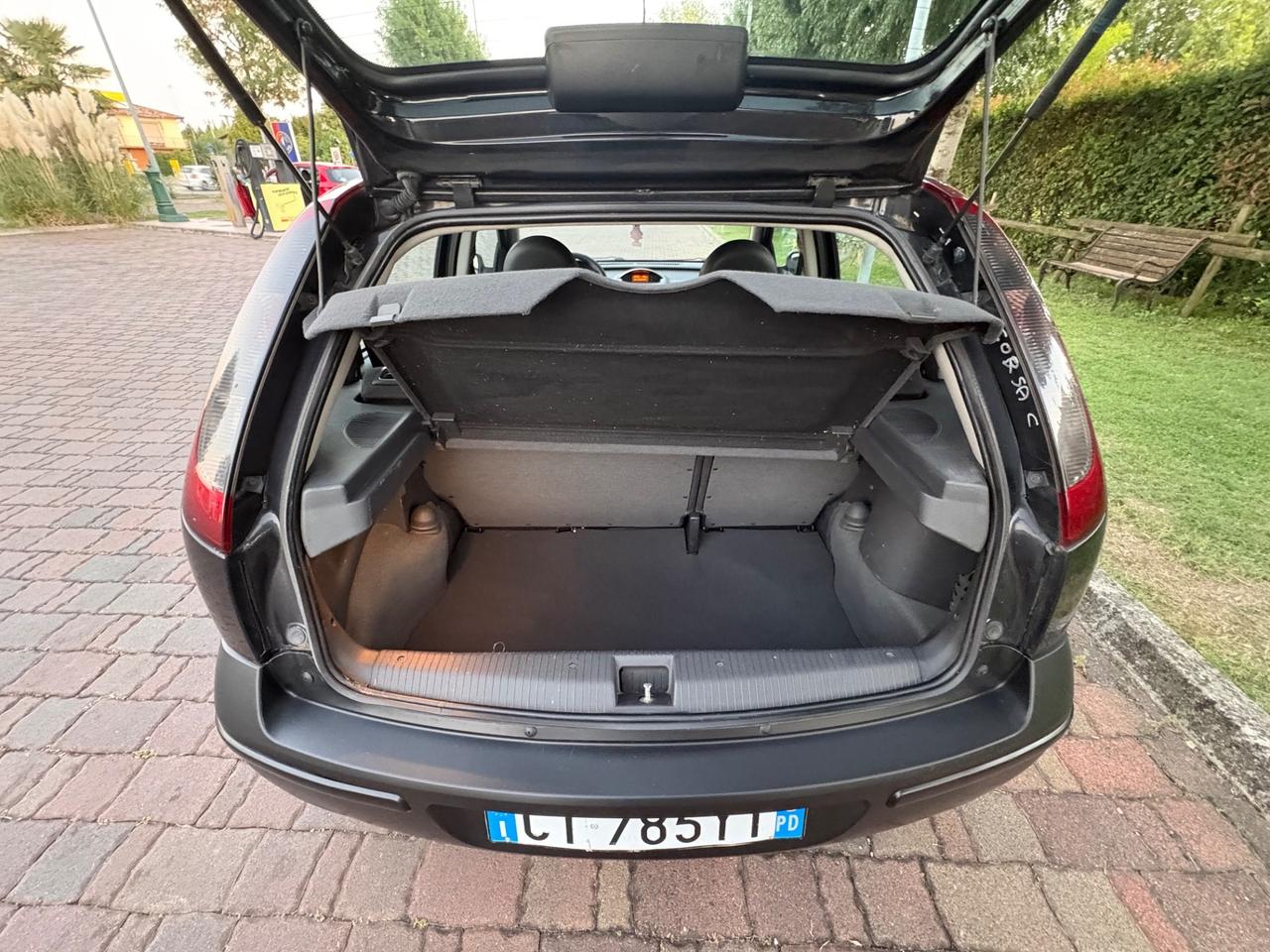 Opel Corsa 1.2i 16V cat 5 porte Cosmo