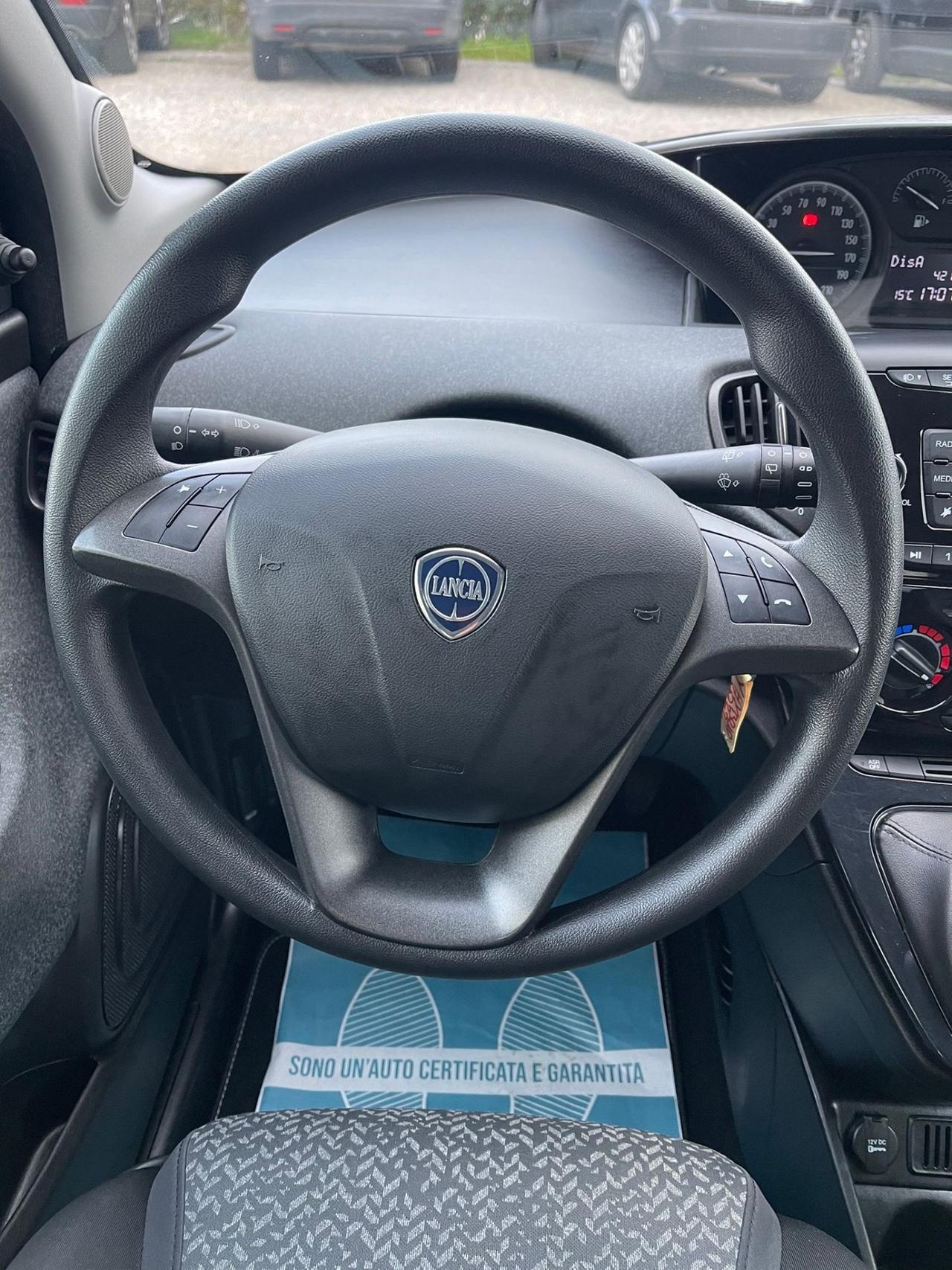 Lancia New Ypsilon 1.0 - Hybrid - GARANZIA