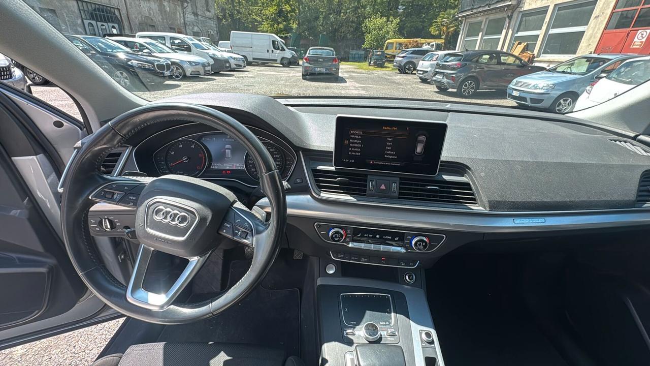 Audi Q5 2.0 TDI 150 CV Business